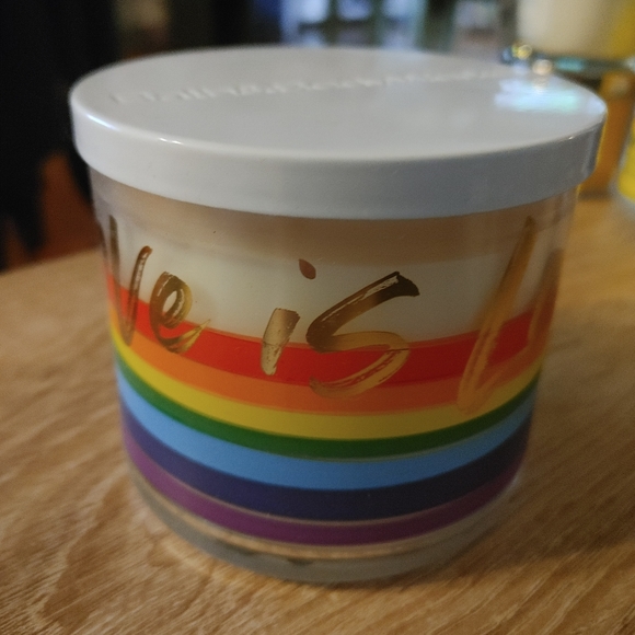 'Love is' pride candle - Picture 2 of 4